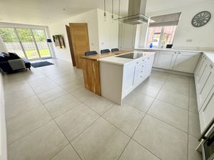 Open Plan Living - click for photo gallery
